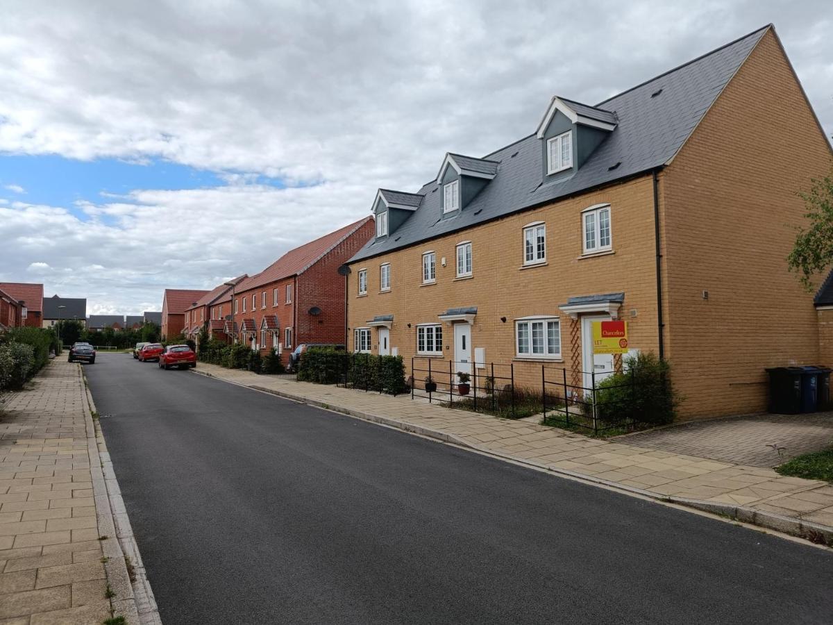 3 Bedroom Townhouse Near Bicester Village Eksteriør bilde