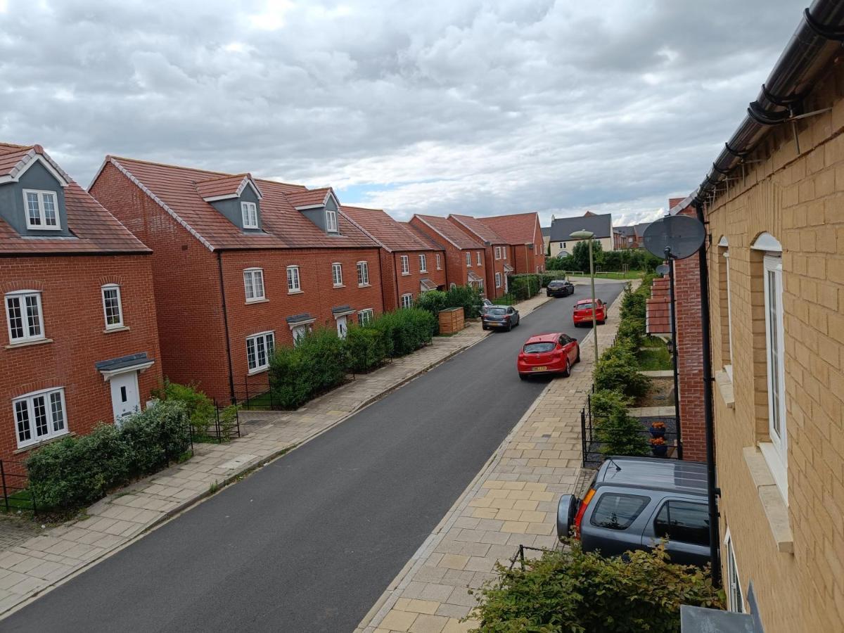 3 Bedroom Townhouse Near Bicester Village Eksteriør bilde